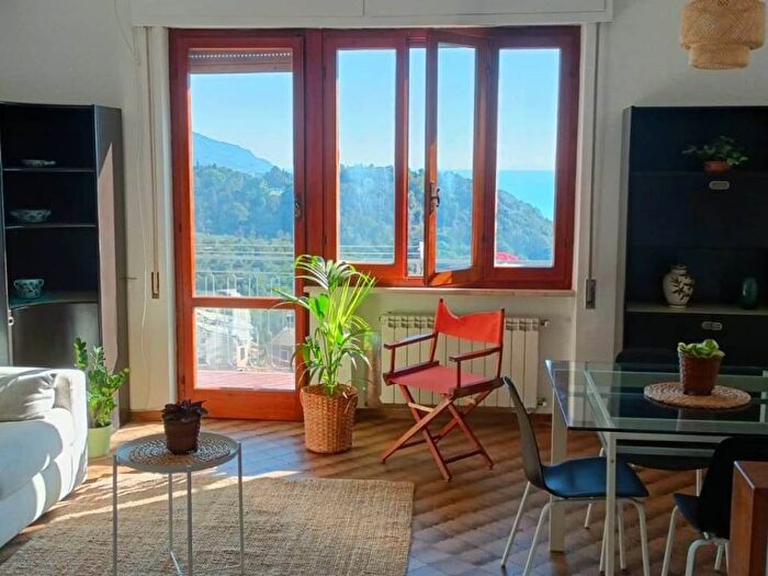 Appartamento con 5 locali in affitto in Via Pianelloni, Baia Blu Pozzuolo Tre Strade, Lerici