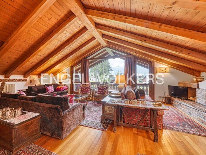 Appartamento con 5 locali in affitto in Centro, Cortina dAmpezzo