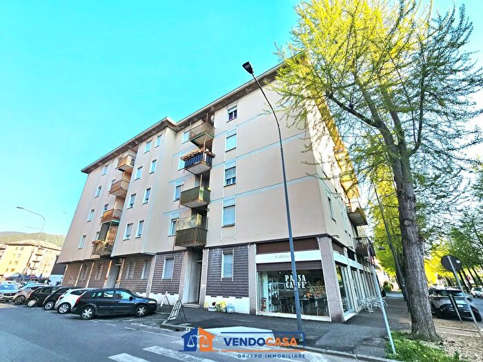 Case in Vendita e in Affitto - 2