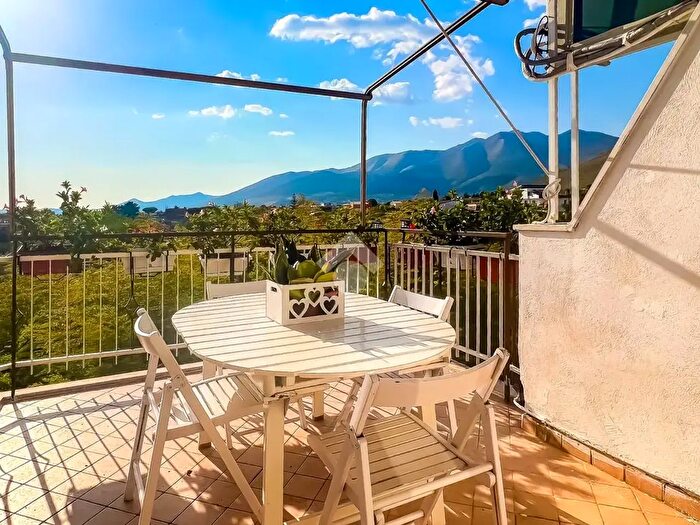 Appartamento trilocale in vendita in Via Ponteritto, Formia