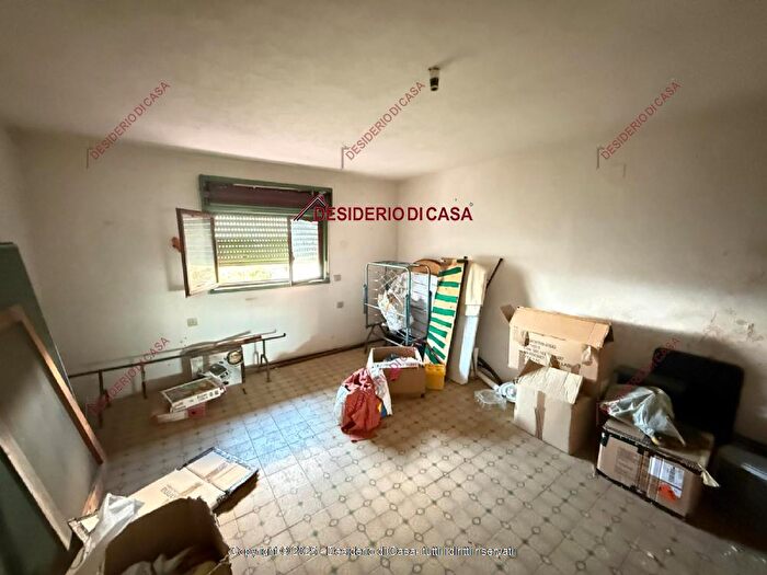 Casa con 6 locali in vendita in Carini
