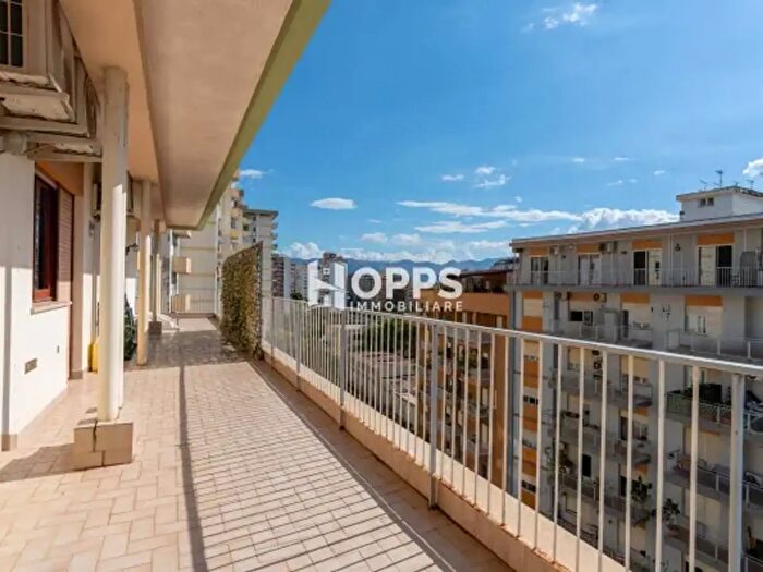 Appartamento trilocale in vendita in Via Ferdinando Palasciano, Palermo