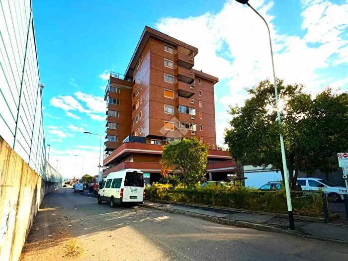 Appartamento quadrilocale in vendita in Via Vasco De Gama, Firenze