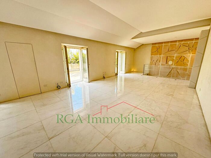 Appartamento quadrilocale in vendita in Viale Vittorio Emanuele II, Bergamo