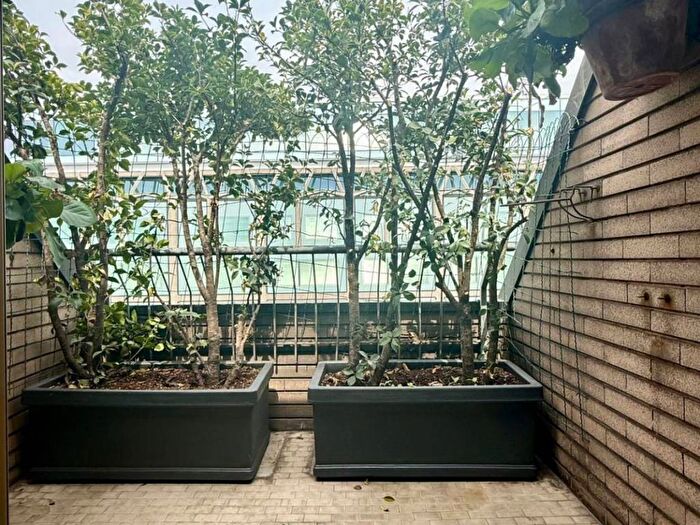 Appartamento quadrilocale in affitto in Via Santa Sofia, Quadronno Crocetta, Milano