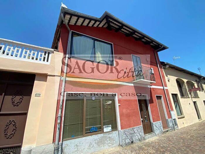 Case in Vendita e in Affitto - 2