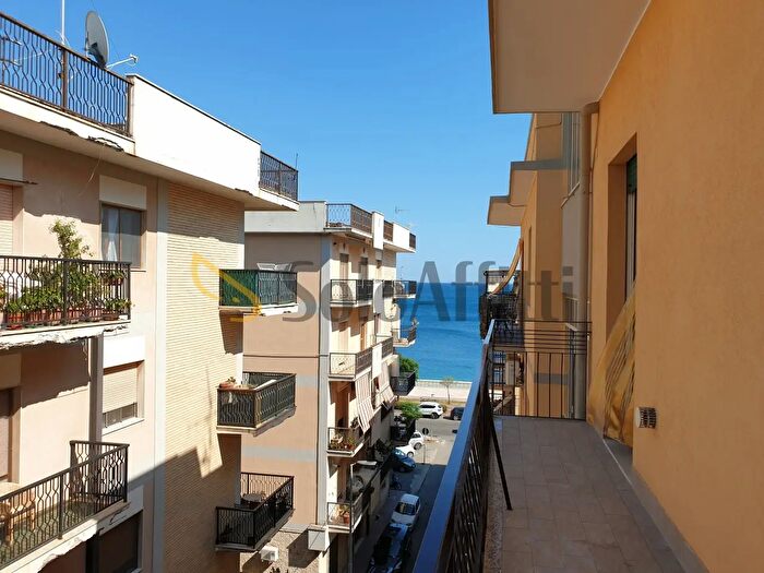 Appartamento trilocale in affitto in Catanzaro