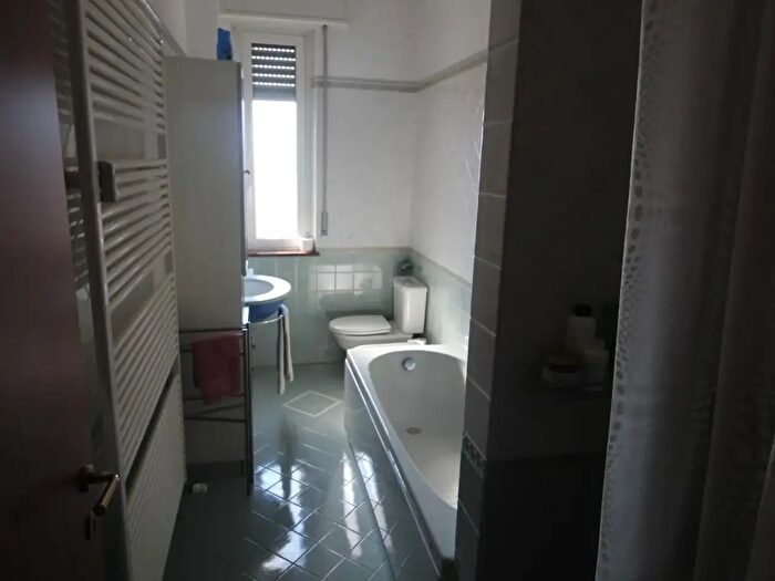 Appartamento quadrilocale in vendita in Via Ottolenghi, Casale Monferrato