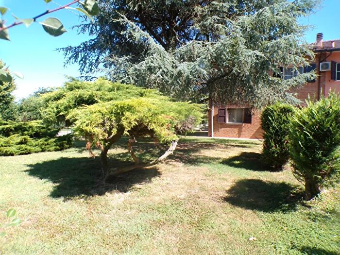 Casa con 6 locali in vendita in Via Ferrara, Ostellato