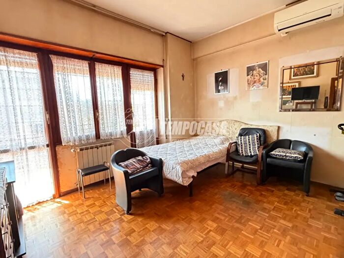 Appartamento bilocale in vendita in Via dei Monti di Primavalle, Roma