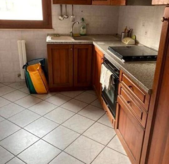 Appartamento trilocale in vendita in Modena