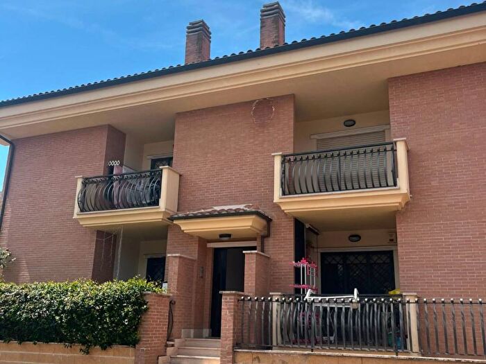 Appartamento bilocale in affitto in Via delle Vigne di Morena, Morena, Roma
