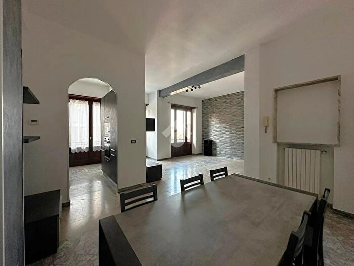 Appartamento quadrilocale in vendita in Viale Fiume, Viterbo