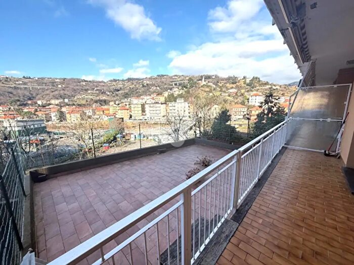 Appartamento trilocale in vendita in Via Chiappella, Serra Ricco