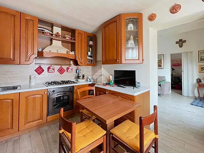 Appartamento trilocale in vendita in Via Cavour, Cermenate