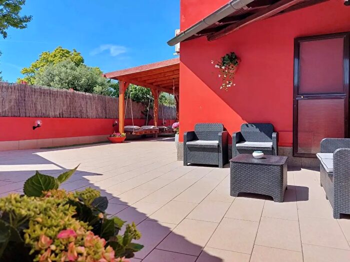 Casa con 16 locali in vendita in Via Trincea delle Frasche, Fiumicino