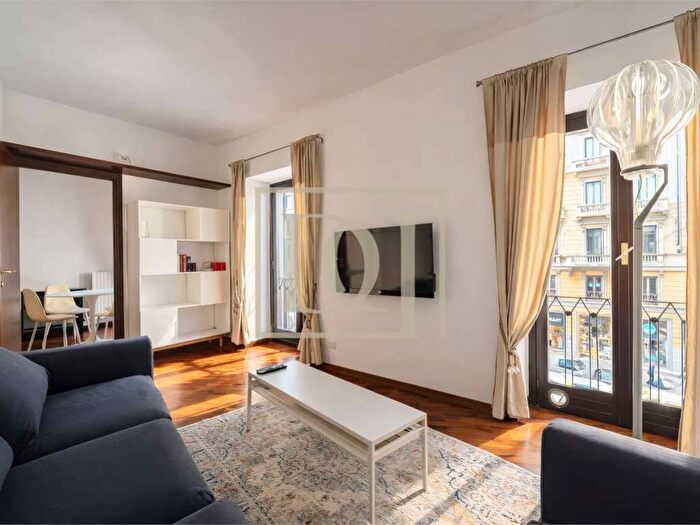 Appartamento con 5 locali in affitto in Corso Buenos Aires, Porta Venezia, Milano