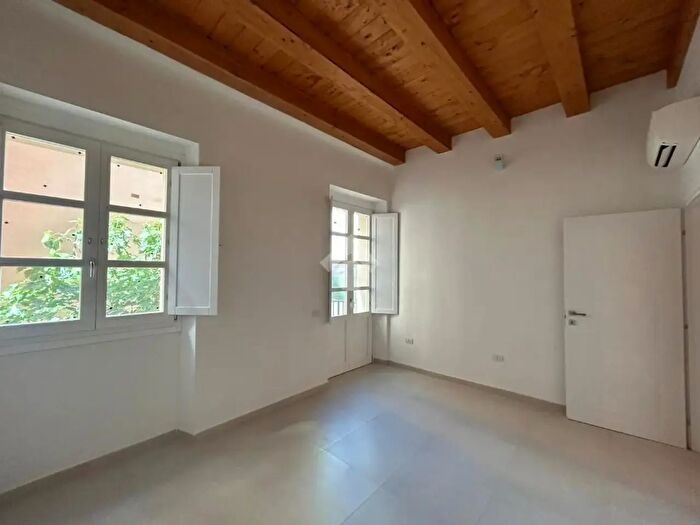 Appartamento trilocale in vendita in Corso Vittorio Emanuele, Cagliari