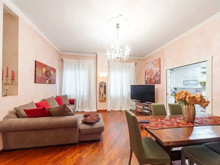 Appartamento quadrilocale in vendita in Via Vittori Pisani, Monza