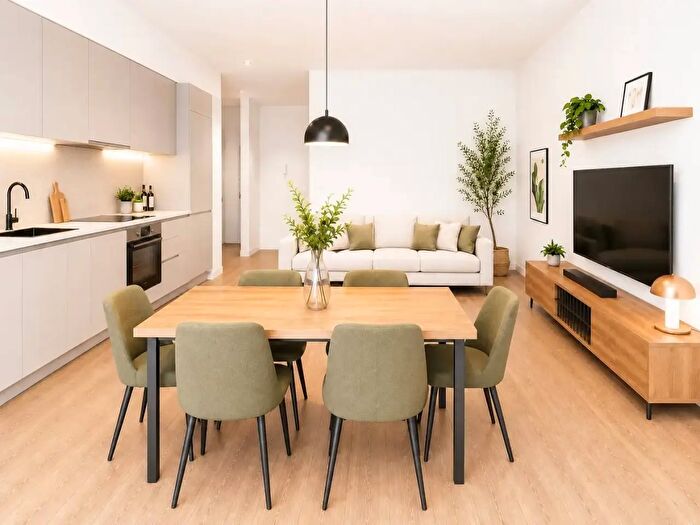 Appartamento trilocale in vendita in Via Giulio Giordano, Collecorvino