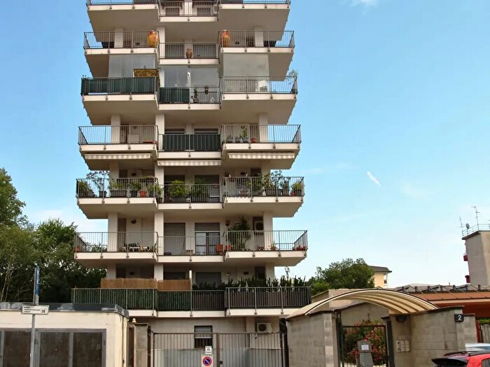 Appartamento bilocale in vendita in Via Giacomo Filippo Lacaita, Milano