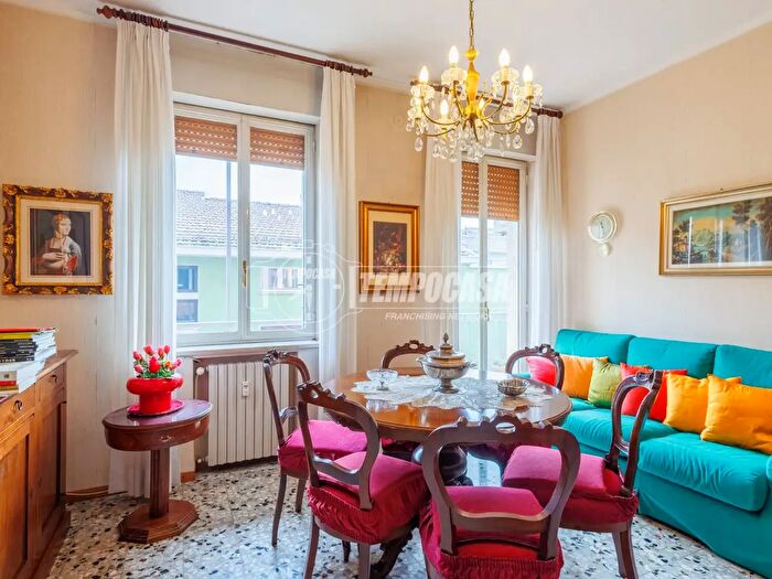 Appartamento trilocale in vendita in Via Pietro Mascagni, Parma