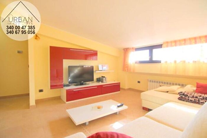 Appartamento quadrilocale in vendita in Corso Sallustio, Pizzoli