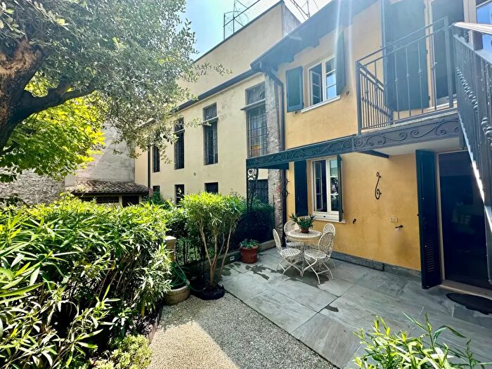 Casa bilocale in vendita in Vicolo Molini, Desenzano Del Garda