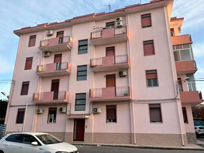 Appartamento quadrilocale in vendita in Via delle Essenze, Barcellona Pozzo Di Gotto