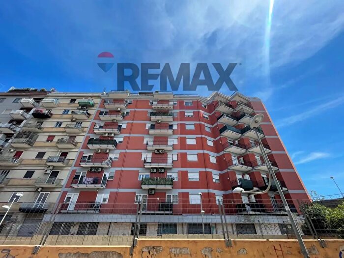 Appartamento trilocale in vendita in Via Brigata Bari, Bari