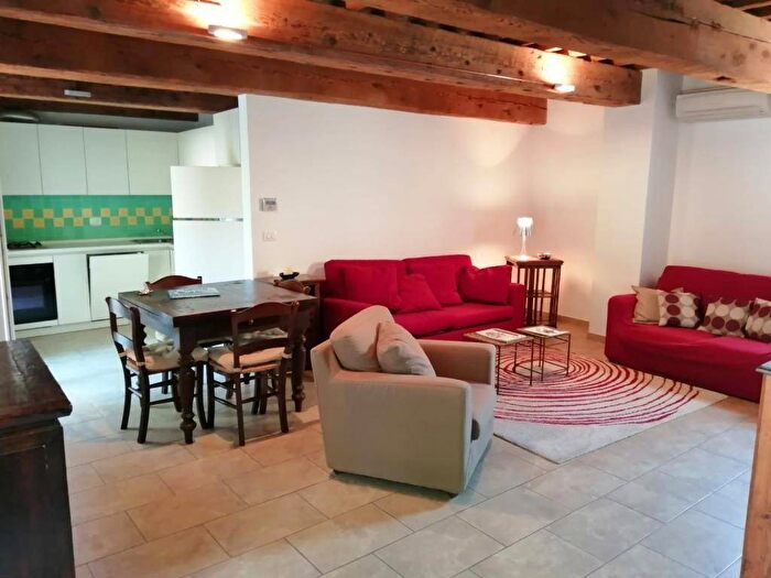 Casa trilocale in affitto in VIA TRAVERSARI, Centro Storico, Ravenna
