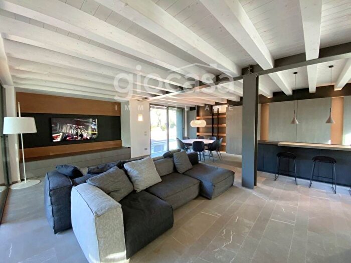 Casa con 6 locali in affitto in Viale delle Arti, Centro, Lignano Sabbiadoro