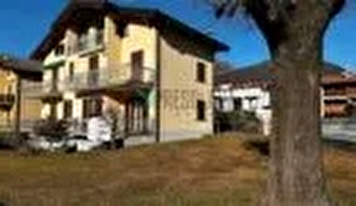 Casa con 5 locali in vendita in Clusone