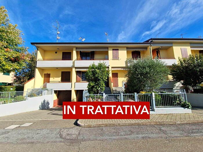 Casa con 5 locali in vendita in Via SantAntonio, Sala Bolognese