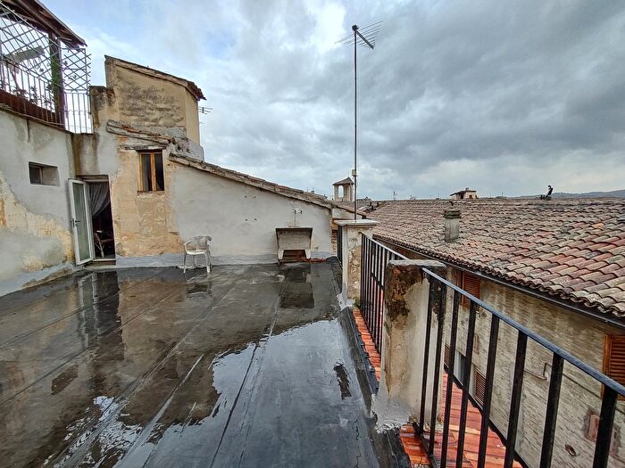 Appartamento con 5 locali in vendita in Via Valle a, Jesi