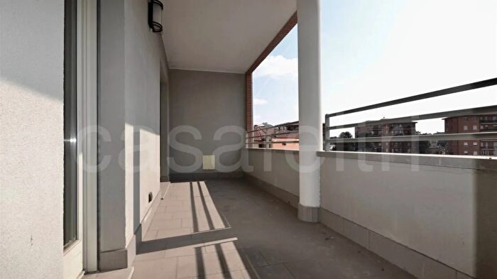 Appartamento trilocale in vendita in Via Baschenis Bergamo, Bergamo