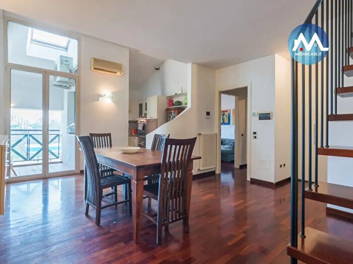 Appartamento trilocale in vendita in Via degli Agricoltori, Pesaro