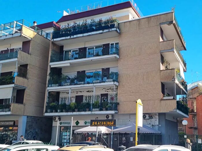 Appartamento bilocale in vendita in Via Luigi Capuana, Roma