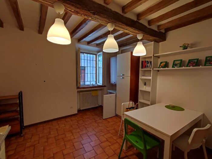 Appartamento monolocale in affitto in Parco Ducale Oltretorrente, Parma