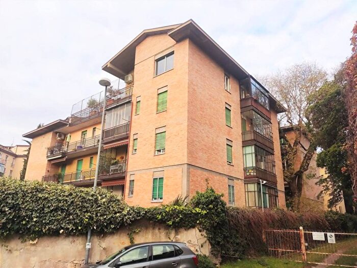 Appartamento monolocale in affitto in Via Cesiolo, Pindemonte, Verona
