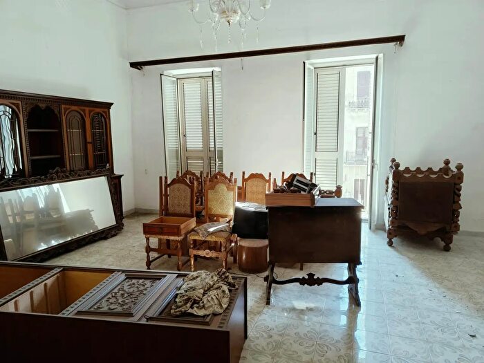 Appartamento con 5 locali in vendita in Licata