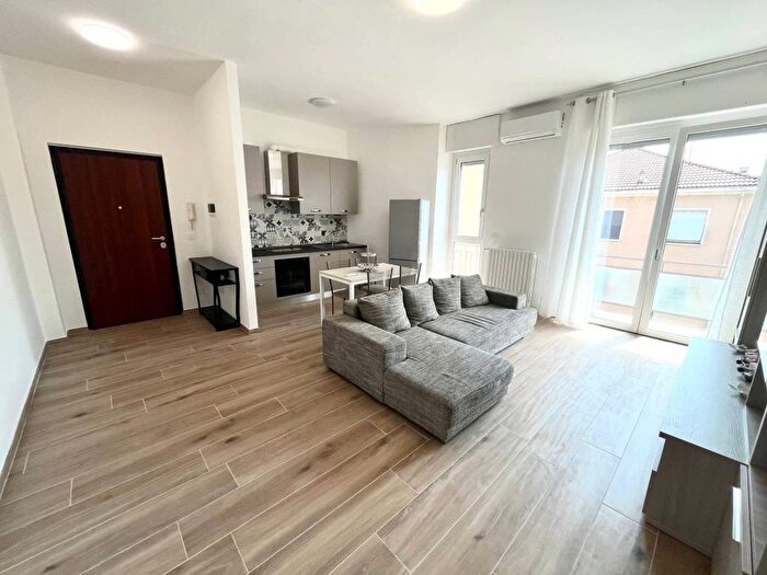 Appartamento bilocale in affitto in Via Marco Polo, Semicentro, Vercelli