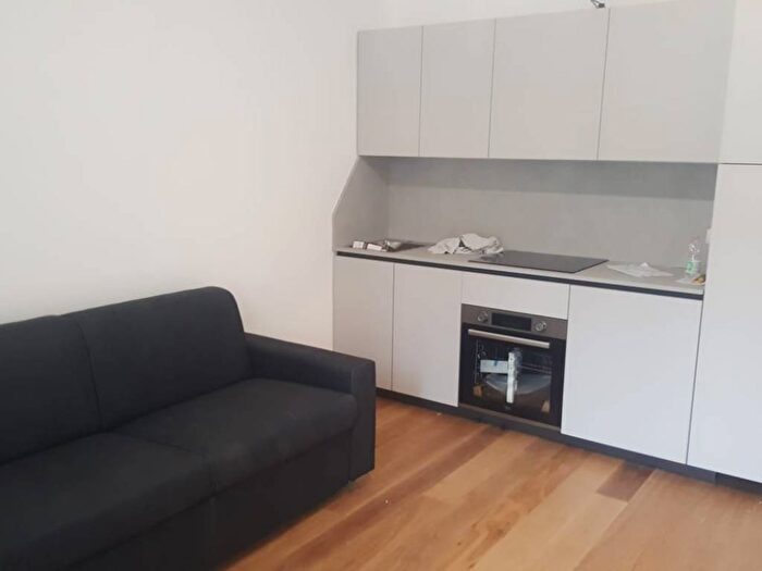 Appartamento bilocale in affitto in Via Tavazzano, Certosa, Milano