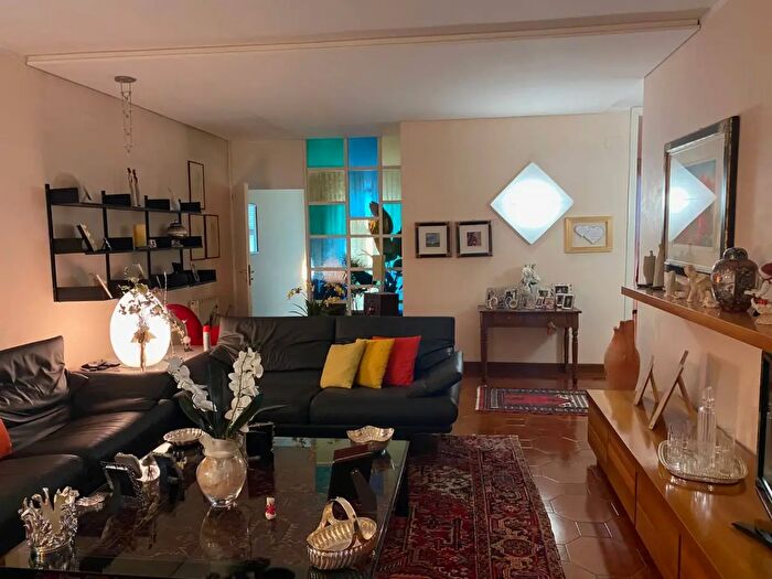 Appartamento con 8 locali in vendita in Via Sandro Botticelli, San Miniato