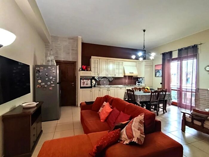 Appartamento con 5 locali in vendita in Via Nazionale Appia, Santa Maria A Vico