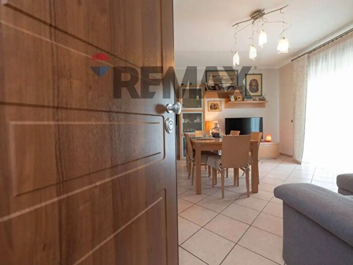 Appartamento con 5 locali in vendita in Via Appia, San Nicola La Strada