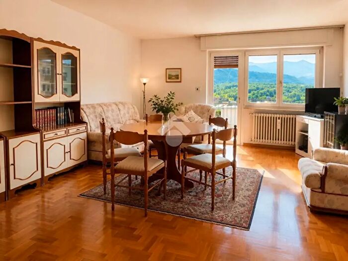Appartamento quadrilocale in affitto in Via Feltre, Belluno