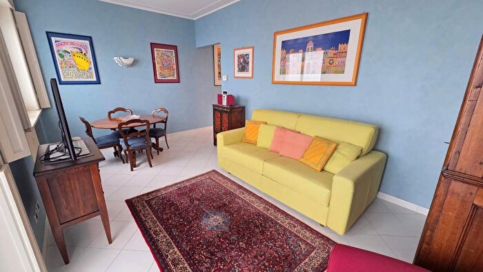 Appartamento bilocale in vendita in Via Aurelia Ponente Ospedaletti, Ospedaletti