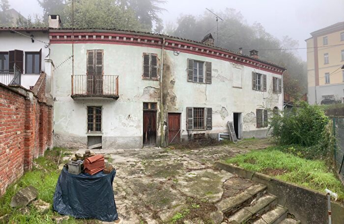 Casa quadrilocale in vendita in Via Raffaldi, Ozzano Monferrato