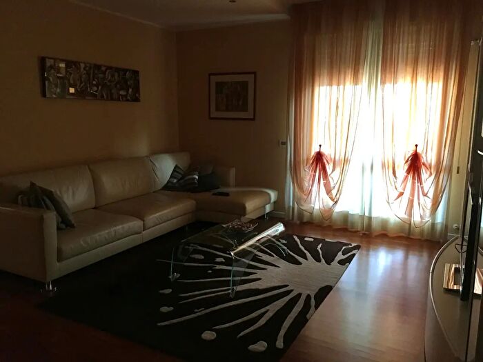 Appartamento quadrilocale in vendita in Via Giuseppe Natali, Piacenza